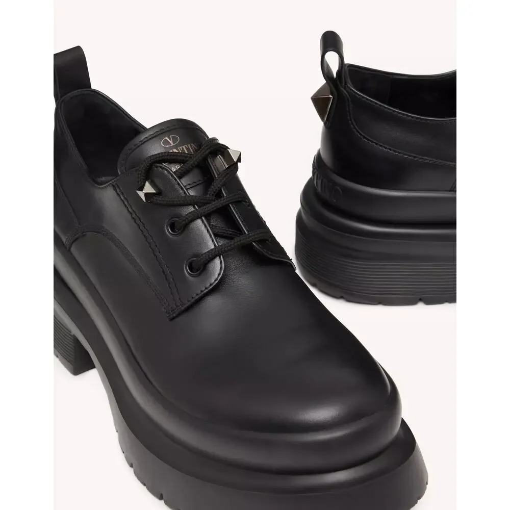 NIB Valentino Garavani Black Roman Stud Calfskin Derby 44.5